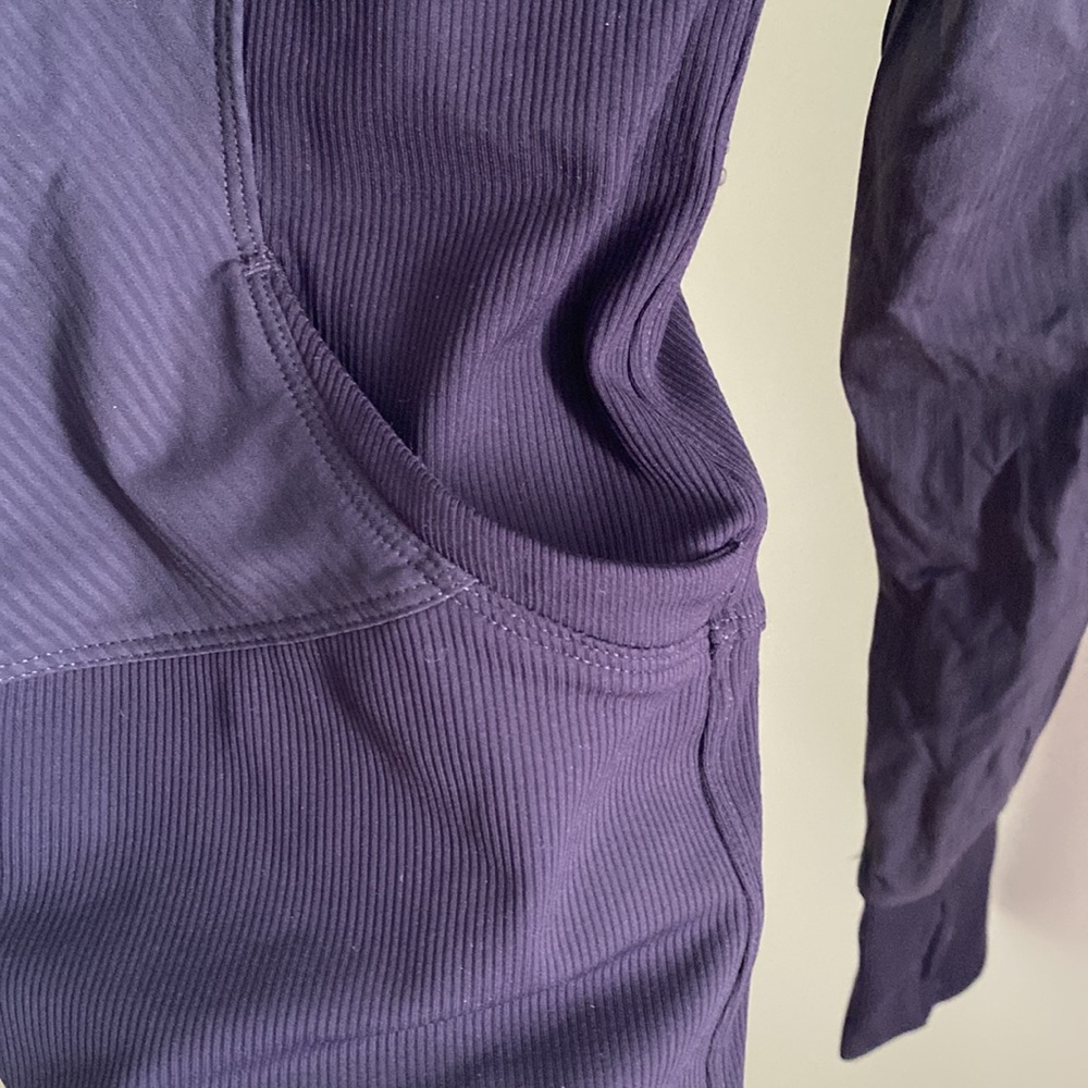 Lululemon Reversible Sweater - Picture 3 of 6